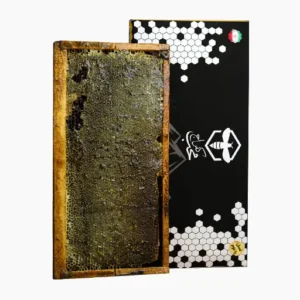 عسل با موم و چوب